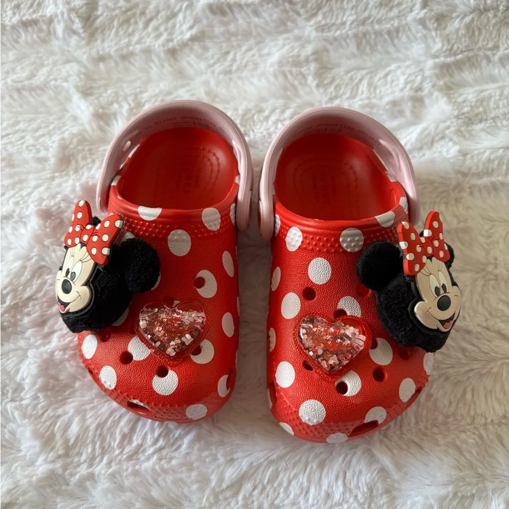 CROCS Kids Red Minnie Mouse Sandals - Picture 4 of 6